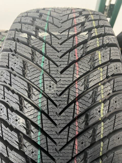 ARIVO Ice Claw ARW7: 275/40R21 107T XL - Image 1